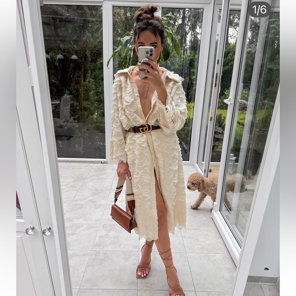 ZARA BIB COLLAR PETAL COAT - Picture 9 of 16